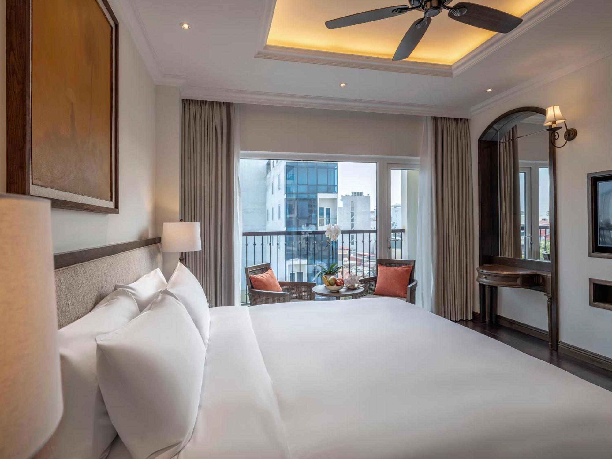 De Syloia 4* Hà Nội