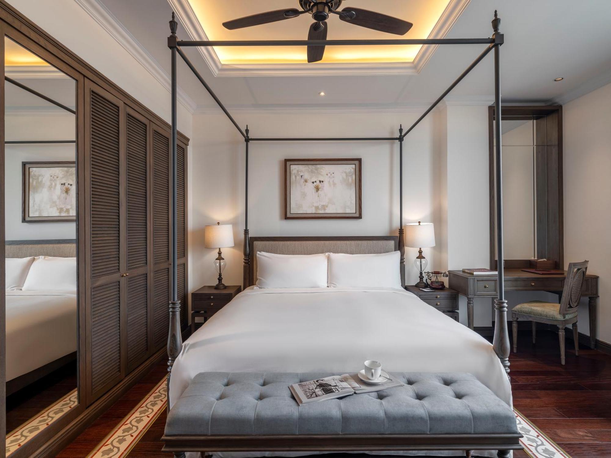Khách sạn De Syloia Hà Nội